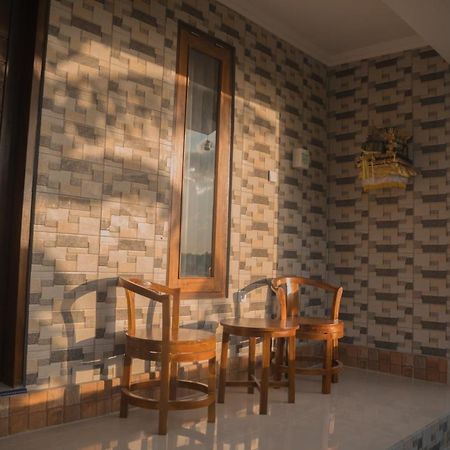 Prasi Sunrise Homestay Toyapakeh Esterno foto