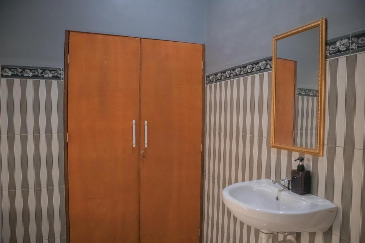 Prasi Sunrise Homestay Toyapakeh Esterno foto